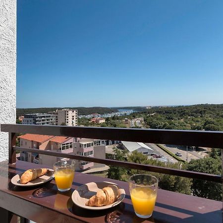 Apartman Vita Pula Eksteriør billede